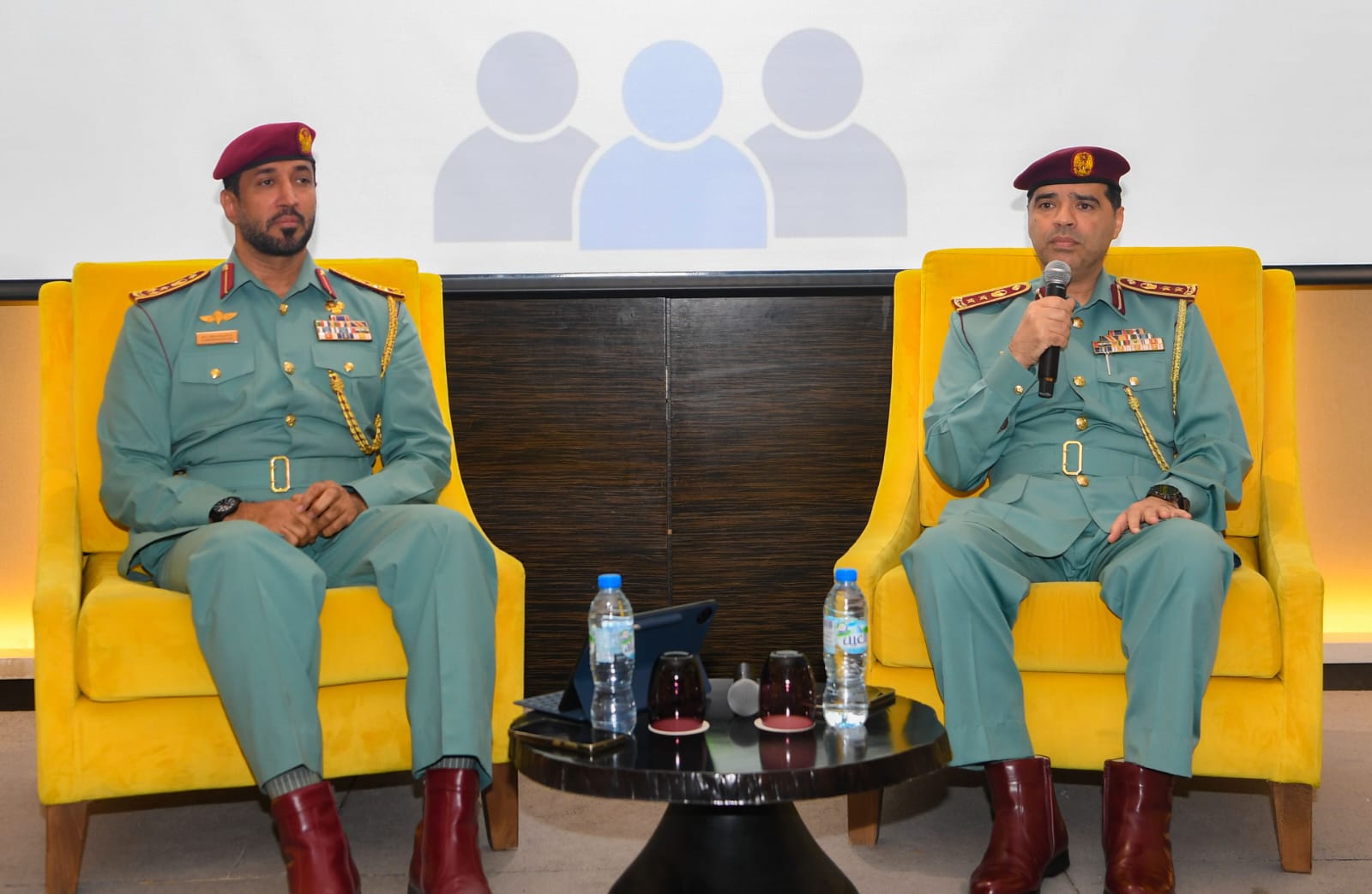 شرطة رأس الخيمة تلتقي ممثلي البنوك والمصارف ضمن مبادرة "معكم مجتمعنا آمن" 