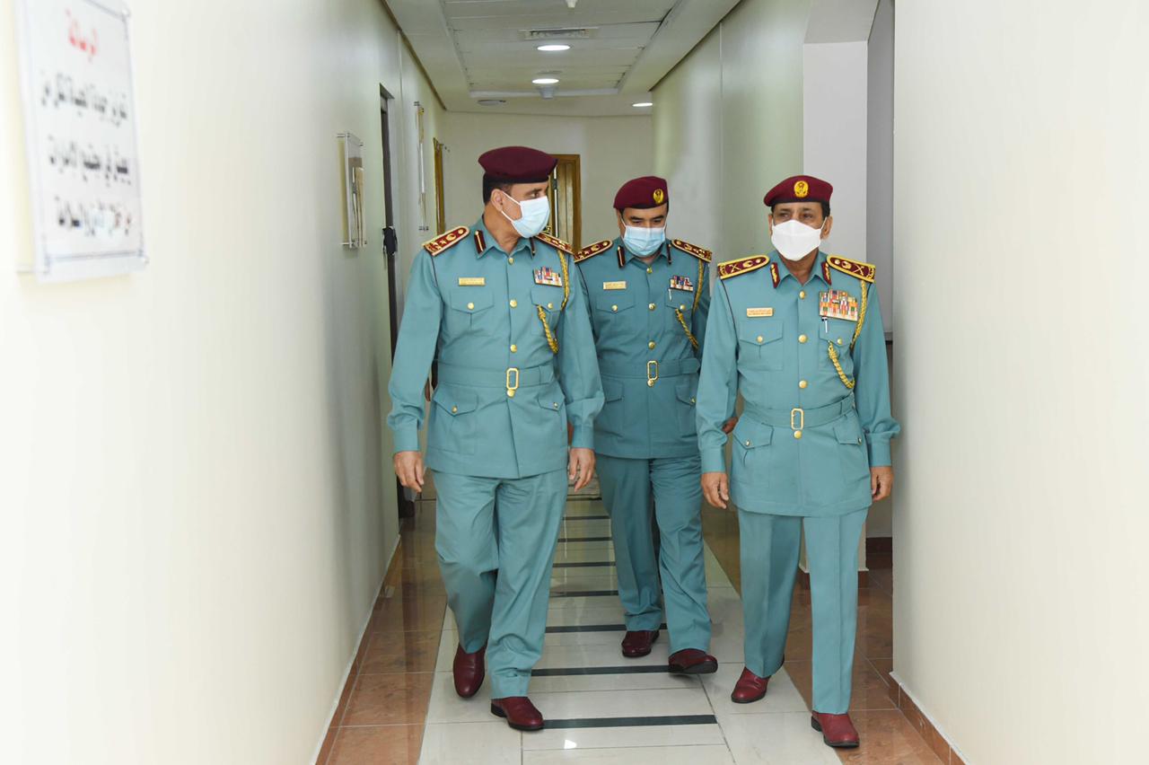 اللواء علي بن علوان النعيمي يشيد بجهود إدارة الشؤون المالية بشرطة رأس الخيمة