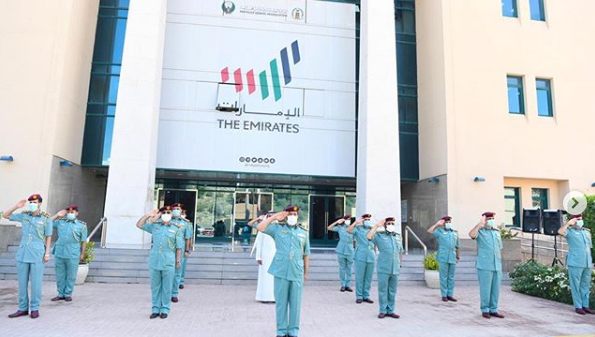 شرطة رأس الخيمة تحتفل بيوم العلم 