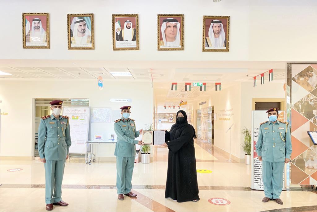 مجتمعية شرطة رأس الخيمة تكرم المدارس المشاركة في نجاح برنامج الثقافة الأمنية 2020