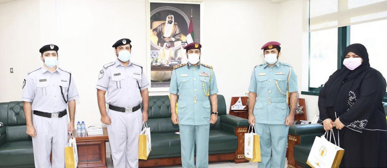 العميد عبد الله الحديدي يكرم نخبة من موظفي إدارة الإعلام والعلاقات العامة   